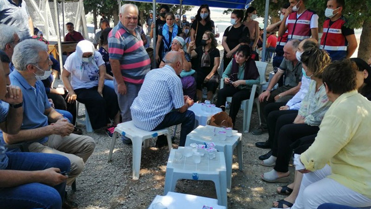 Yüksekdağ babasının cenazesine katıldı