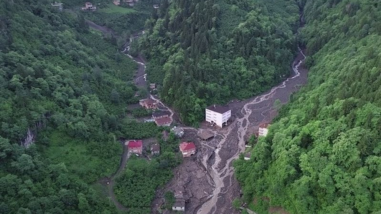 Meteoroloji'den Doğu Karadeniz ve Doğu Anadolu için 'sel' uyarısı