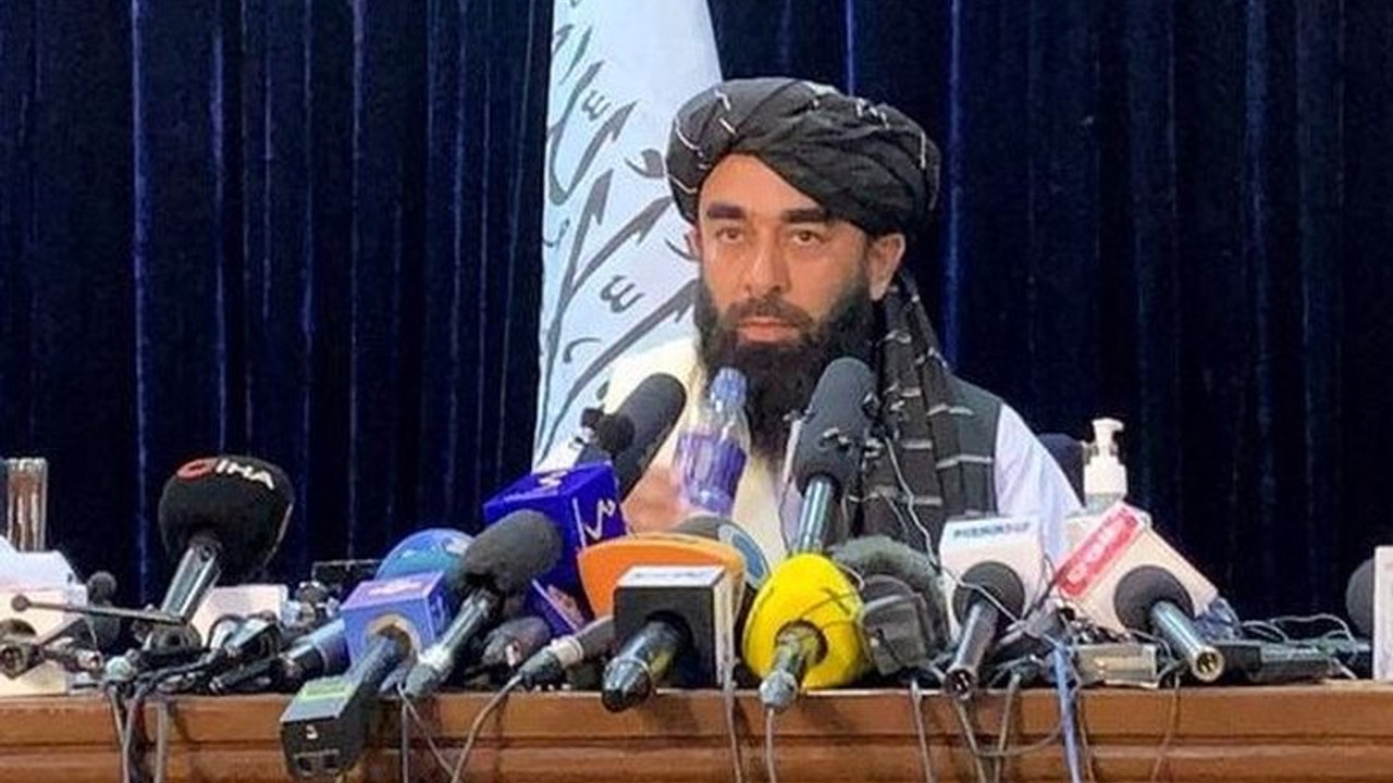 Taliban: Güçlerimiz kadınlarla nasıl konuşulacağını bilmiyor, geçici bir süre evde kalın