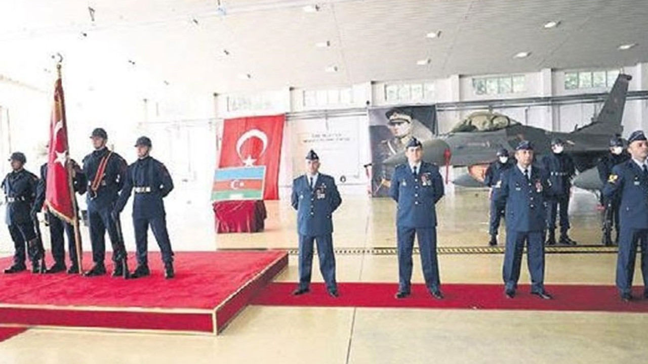 Türkiye savaşa katılmadılar dedi ama Azerbaycan Türk pilotlara madalya verdi