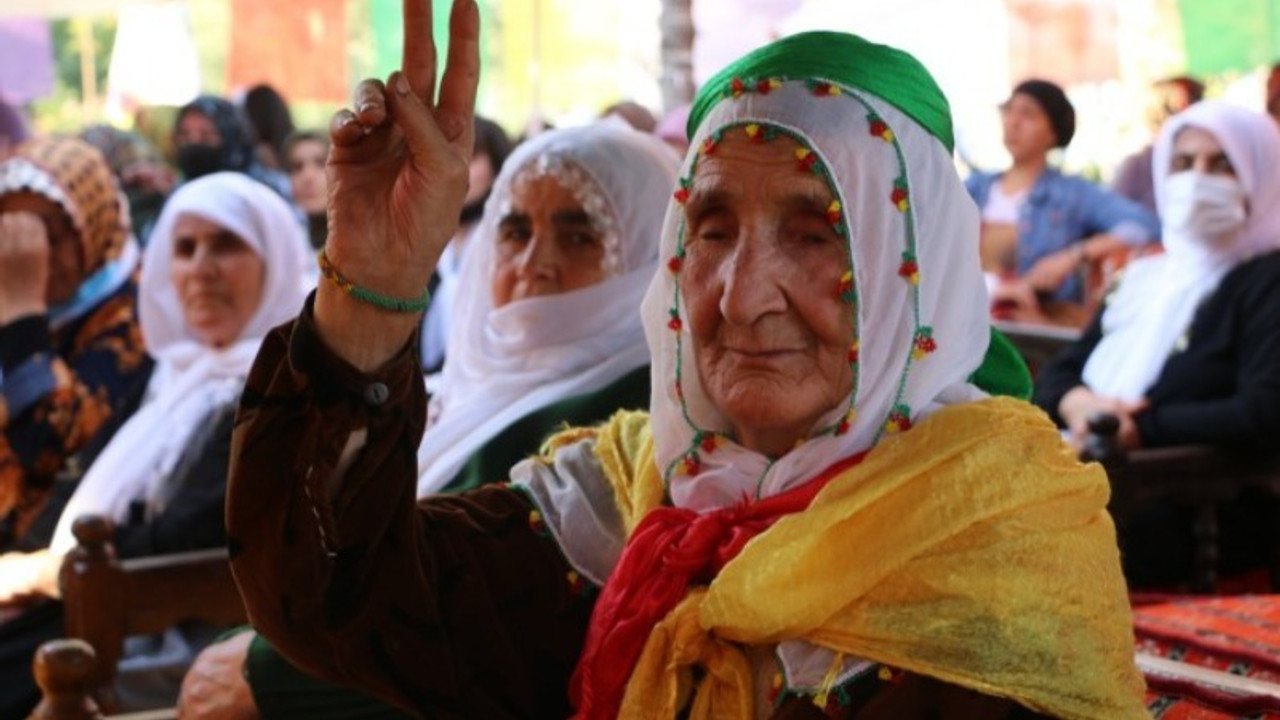 'Tecrit kaldırılmadan demokrasiden bahsedilemez'