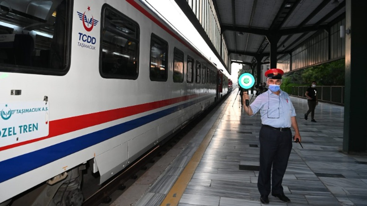 Zafer Treni Ankara'dan yola çıktı