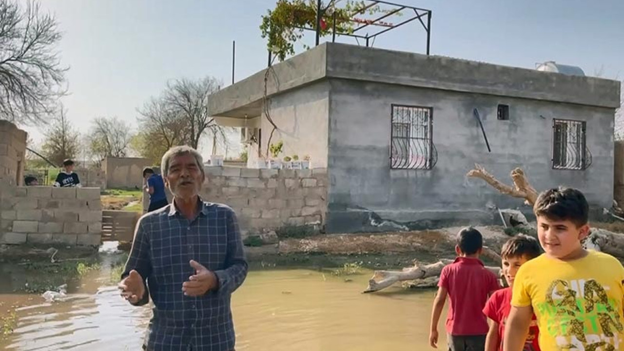 Suruç’ta tarlalara su verildi evler su altında kaldı