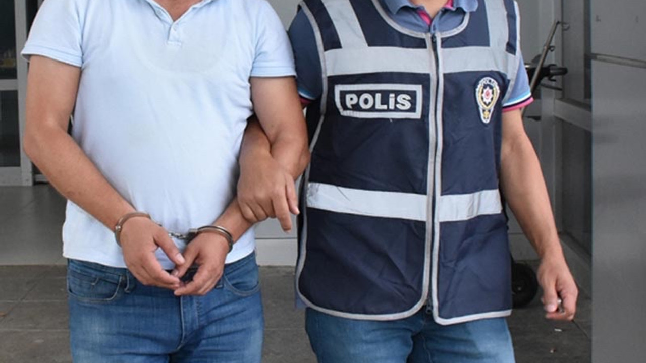 '17 saat kelepçeli tutulduk, İstanbul'da olursanız böyle olur dediler'