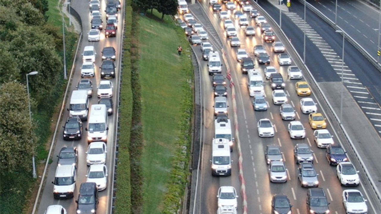 İstanbul trafiğinde son durum: Büyük yoğunluk