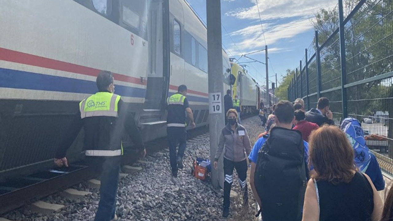 Tuzla'da iki tren kafa kafaya geldi; facianın eşiğinden dönüldü