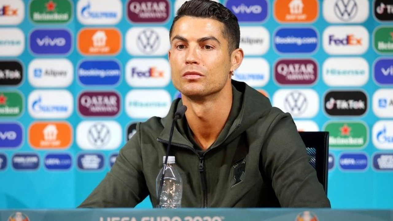 Süper bilgisayar yanıtladı: Ronaldo Manchester United’ı şampiyon yapacak mı?