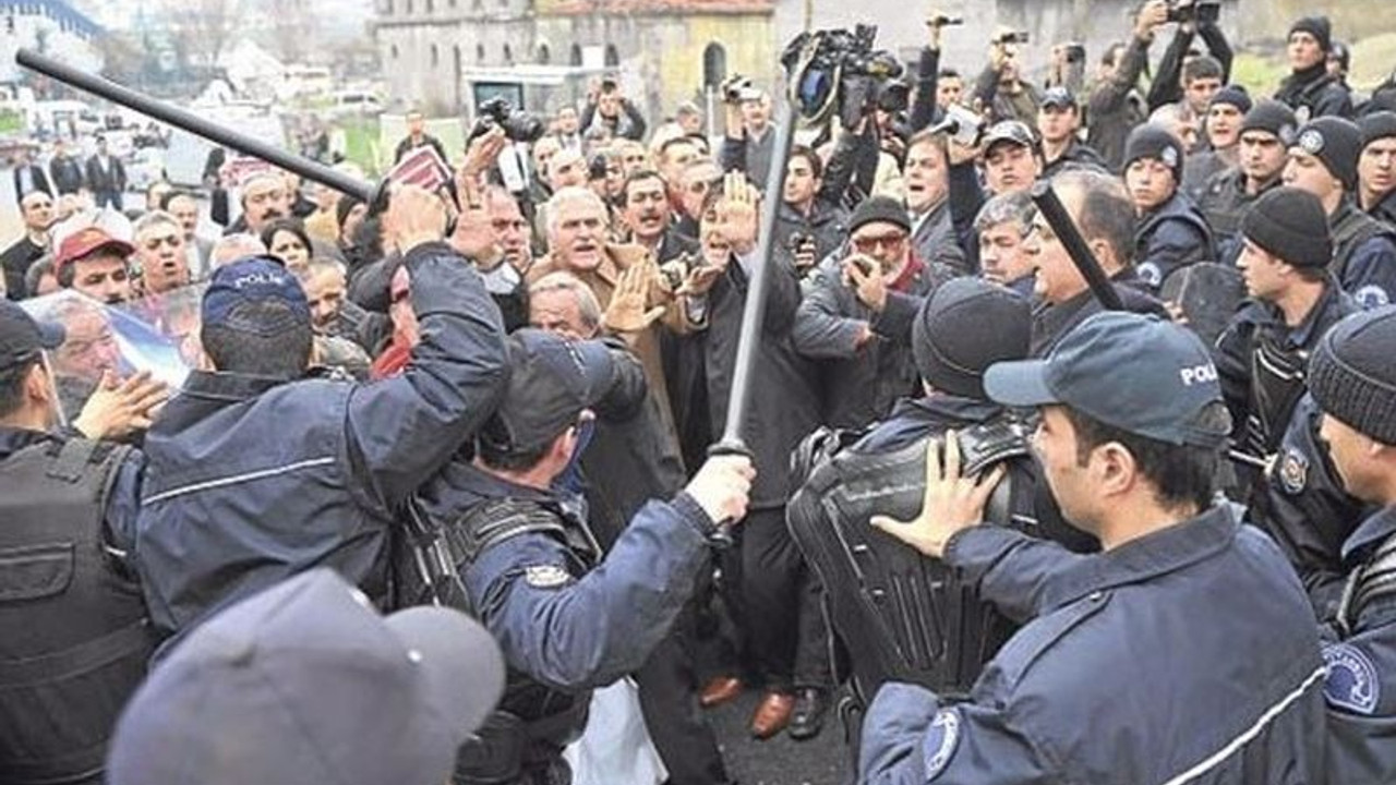 Uluslararası Af Örgütü: Polis copları işkence aracı olarak kullanılıyor, yasaklanmalı