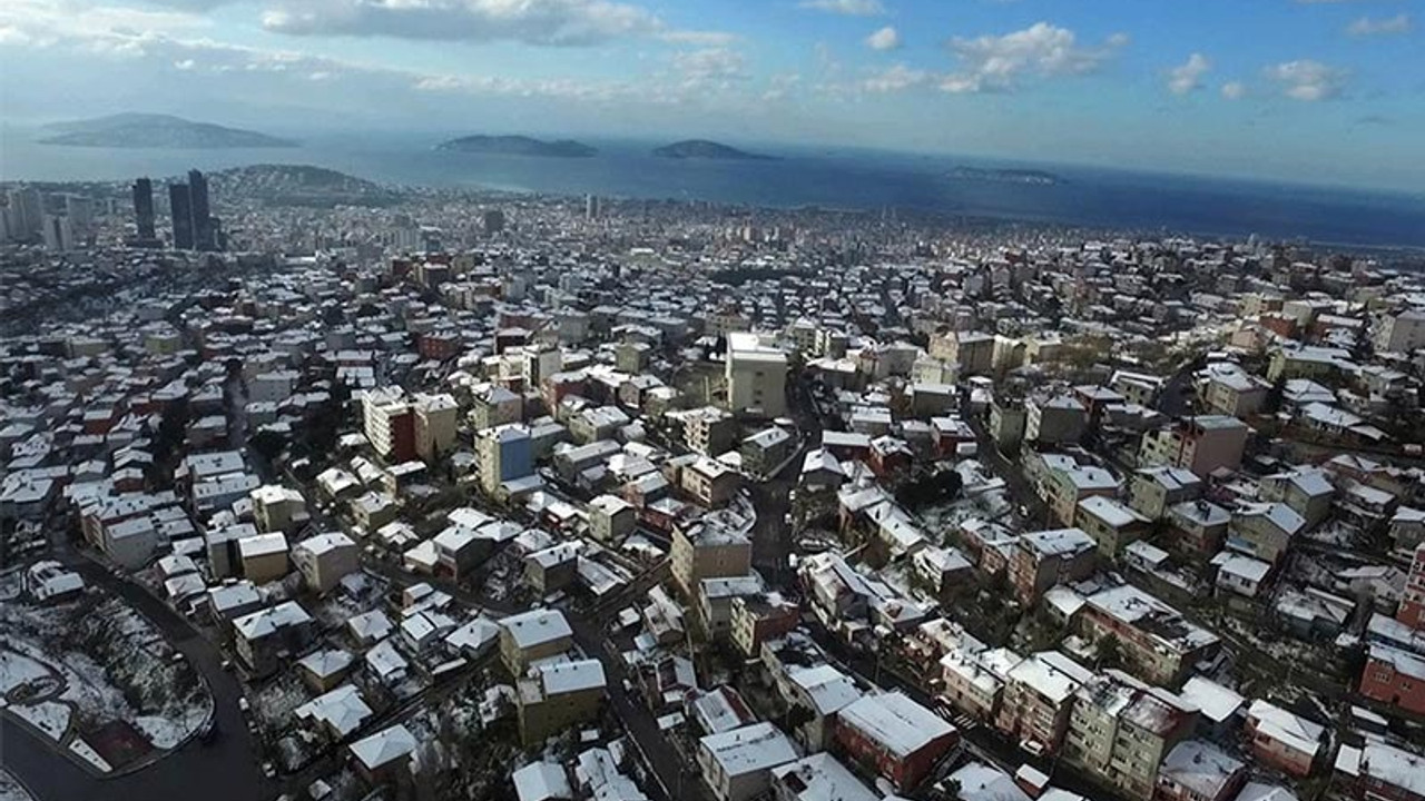 Ev ve yurt kiraları yükseldi, öğrenciler simsarların eline düştü