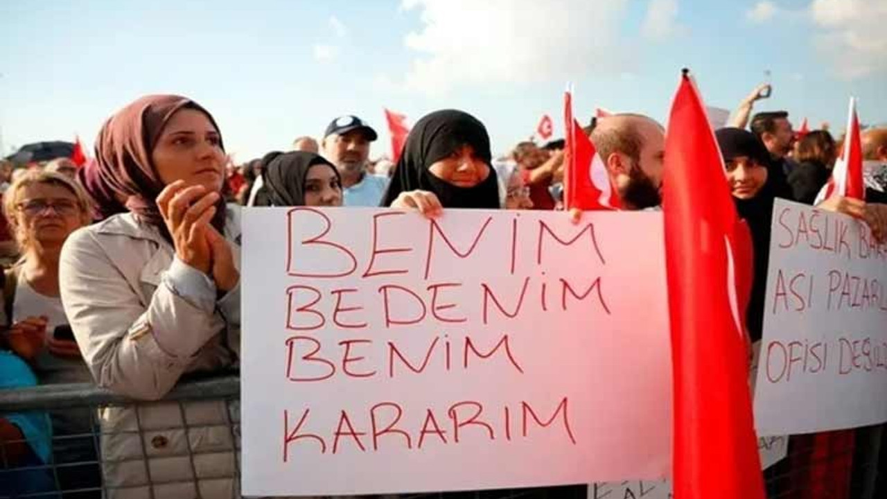 Aşı karşıtı mitinge izin vermeyen Maltepe Kaymakamı, Derince'ye tayin edildi