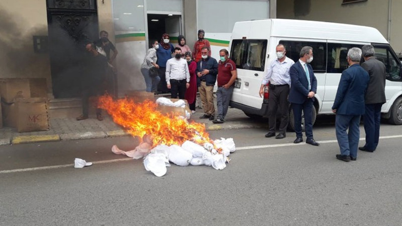 Trabzon'da MHP'li başkan 'Kürdistan şapkası' diye fabrikayı basıp malları yaktı