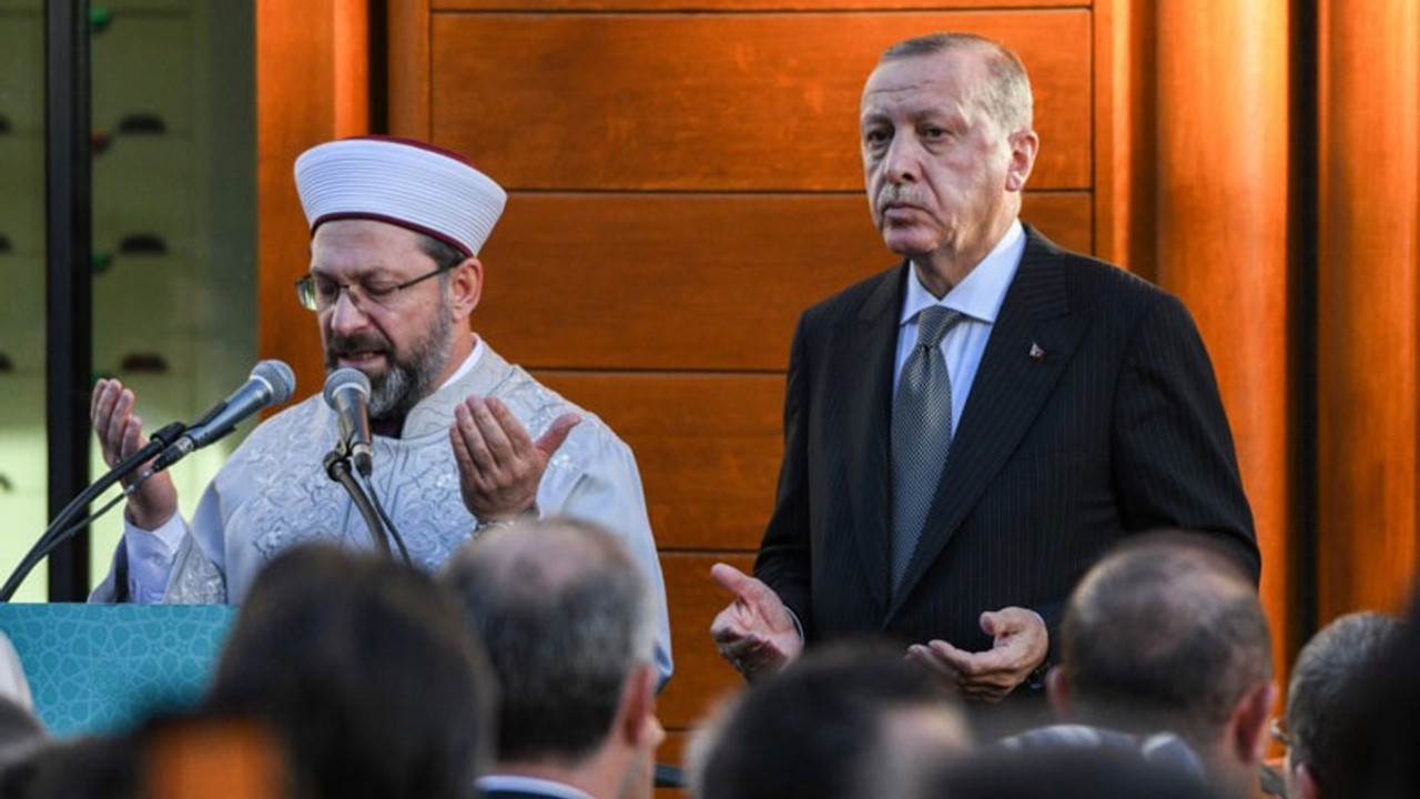 Erdoğan'ın işaretinden sonra Diyanet'ten 'fahiş fiyat' hutbesi