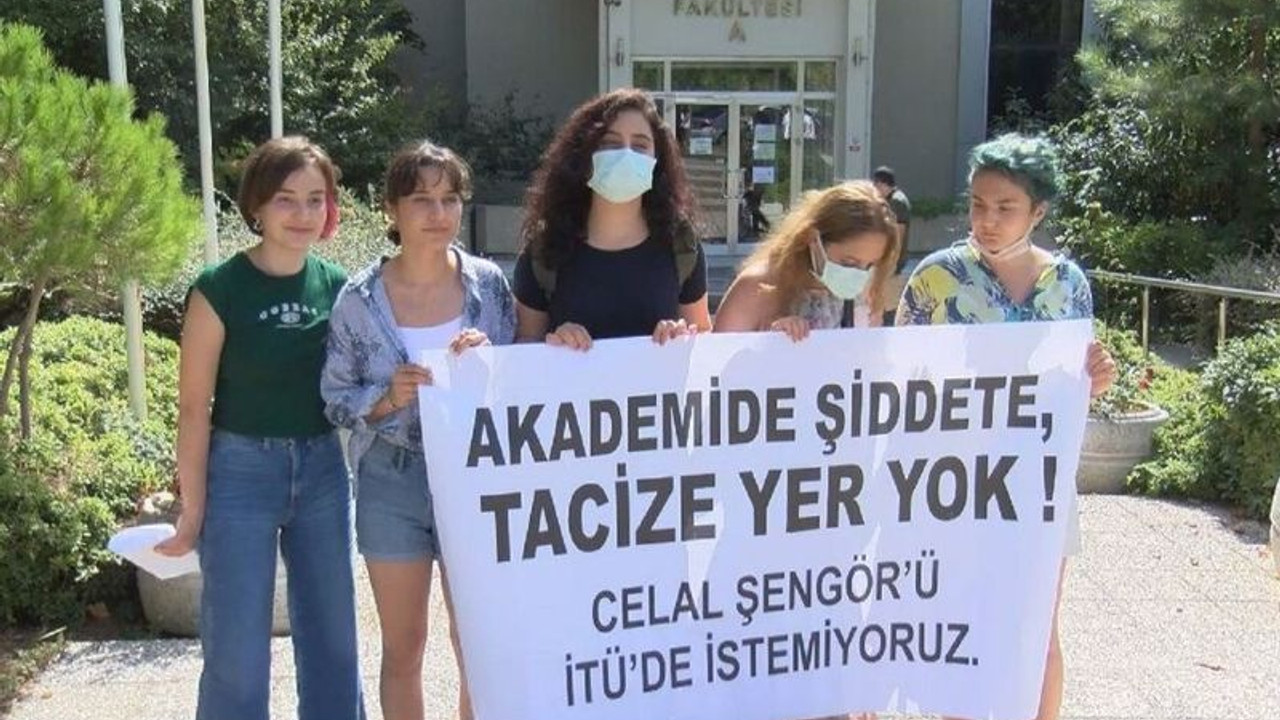 Öğrencisine cinsel saldırıda bulunduğunu itiraf eden Celal Şengör İTÜ’de protesto edildi