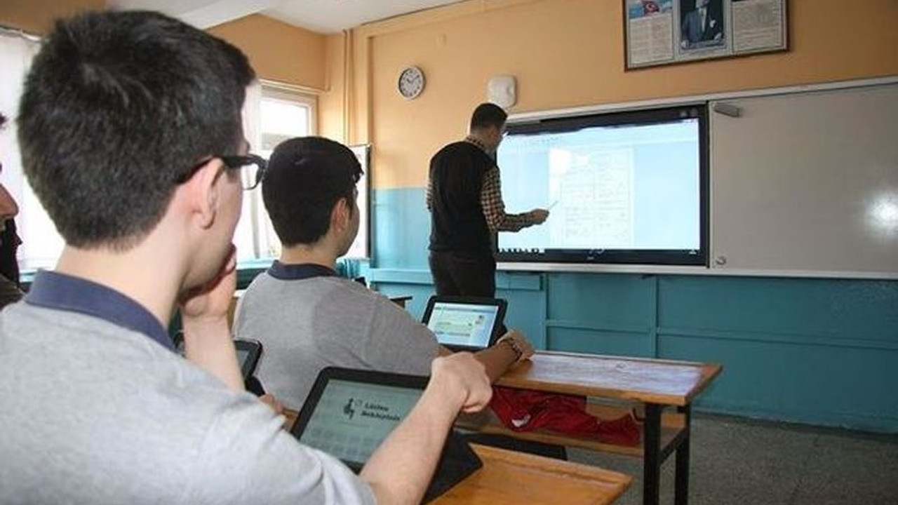 MEB'de fiyaskoya dönüşen 'asrın projesi'ne 408 milyon TL daha harcanacak