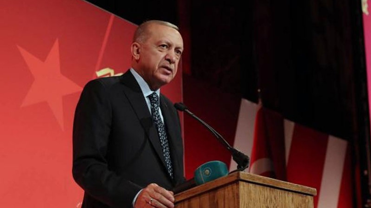 Erdoğan: Adliye kapısını adalet kapısı yaptık