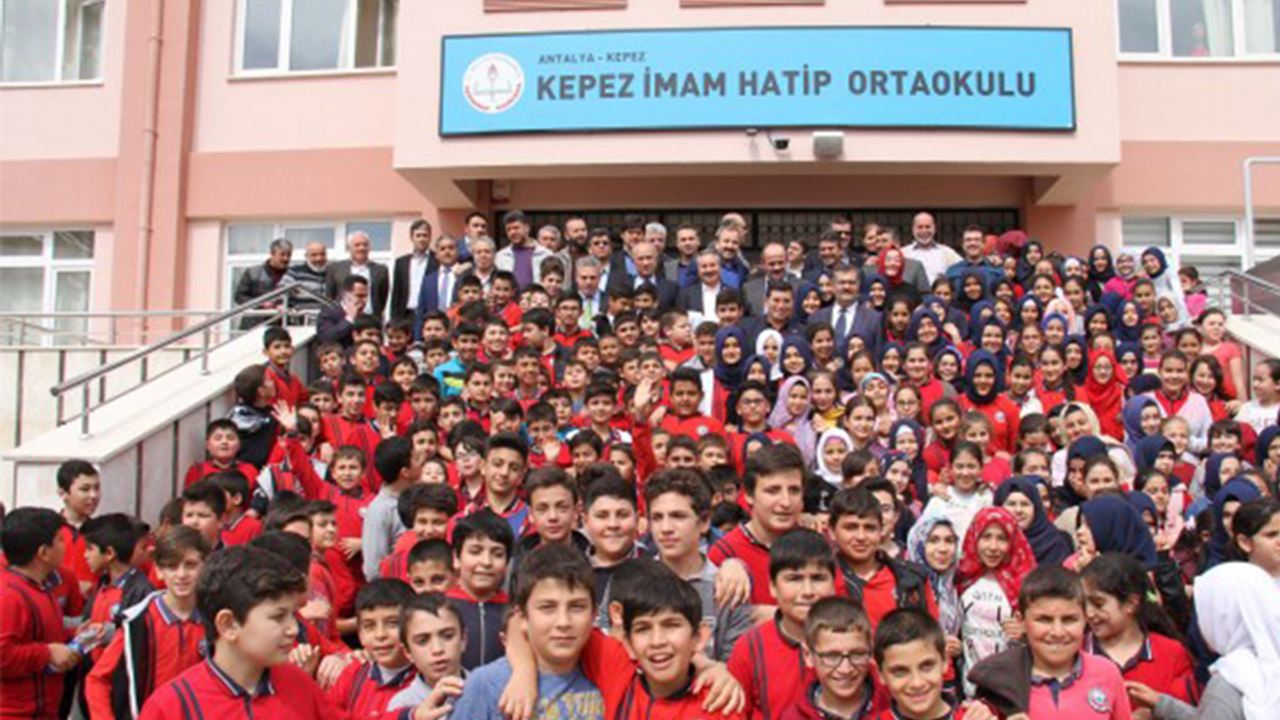 Öğrencileri İmam Hatip'lere yönlendirin talimatı