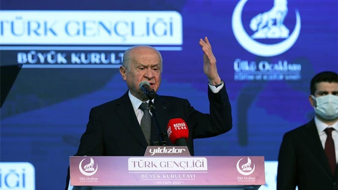 Bahçeli yurt eylemi yapan gençleri hedef aldı: Reziller, ajan provokatörler