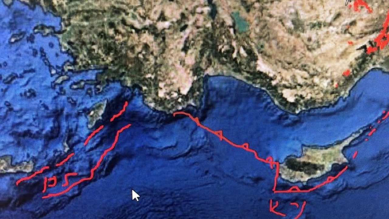 Prof. Dr. Naci Görür'den Kaş açıklarındaki depreme ilişkin açıklama: Devam edebilir