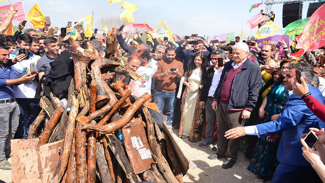 AYM’nin Newroz bildirisi dağıtan sendikacılar hakkındaki kararı Resmi Gazete'de yayımlandı