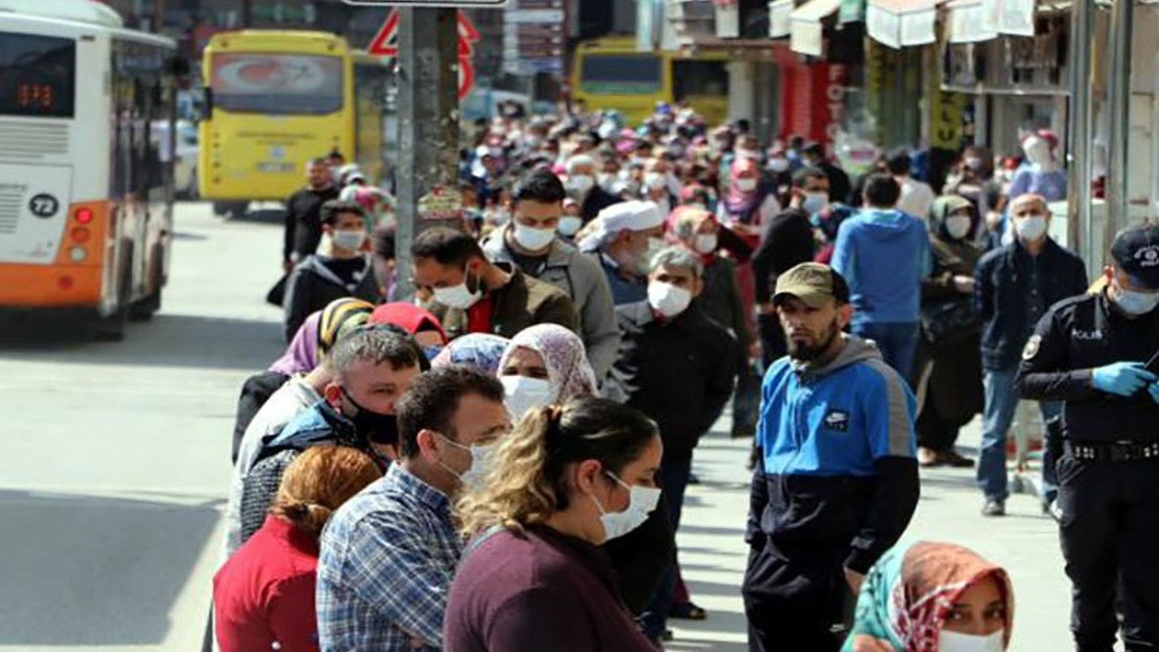 Cumhurbaşkanlığı yıllık programda yer alan veriler: Yoksul aile sayısı 1 yılda 2’ye katlandı