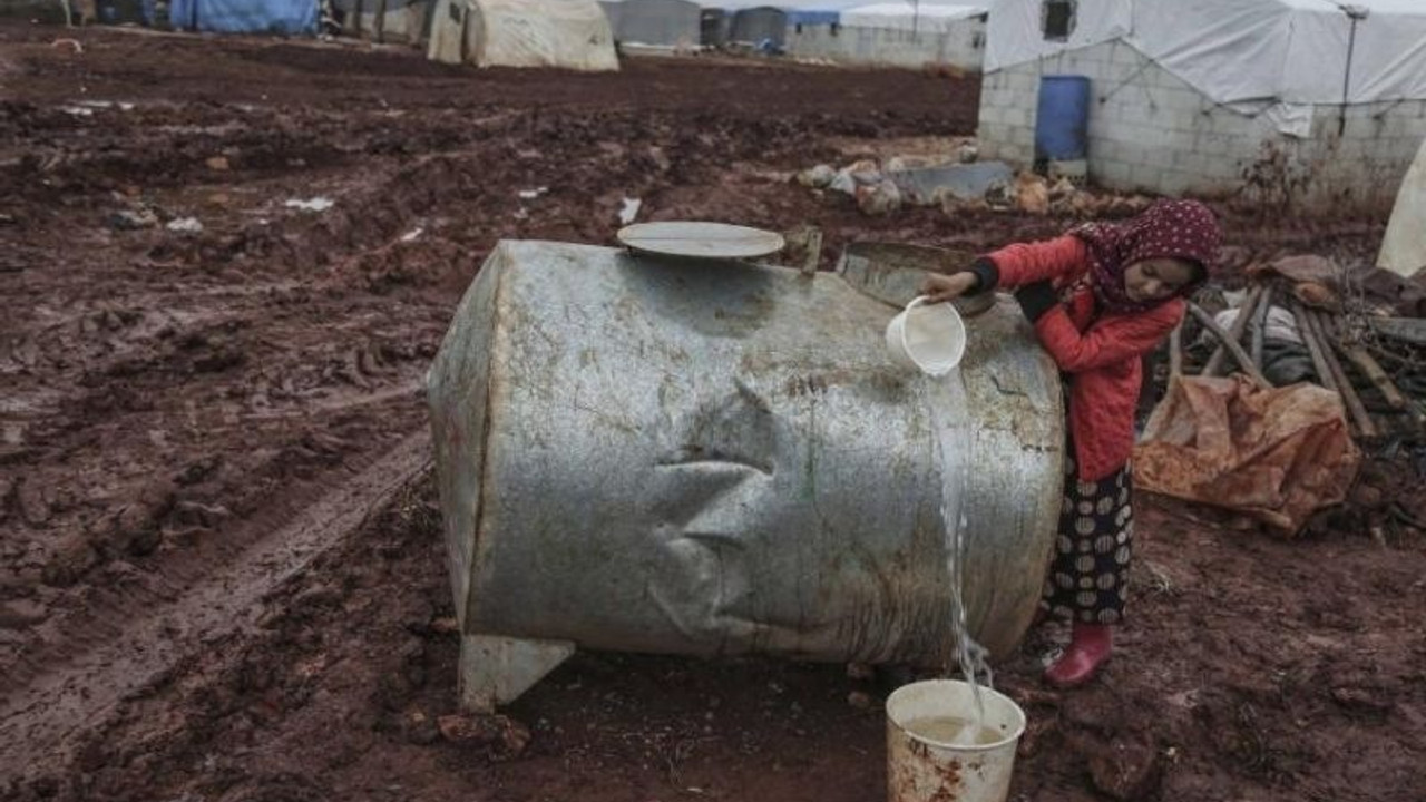 'Türkiye destekli cihatçılar suyu silah olarak kullanıyor'