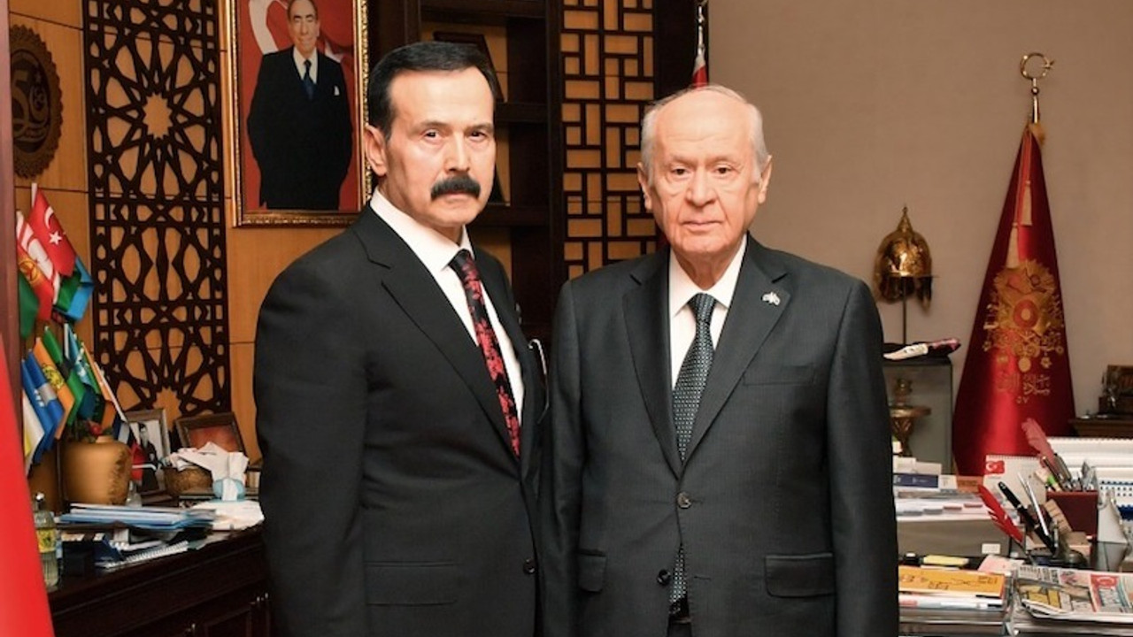 Kürşat Yılmaz - Bahçeli fotoğrafı: ‘Ülkü ve ülke sevdasının’ arka yüzü