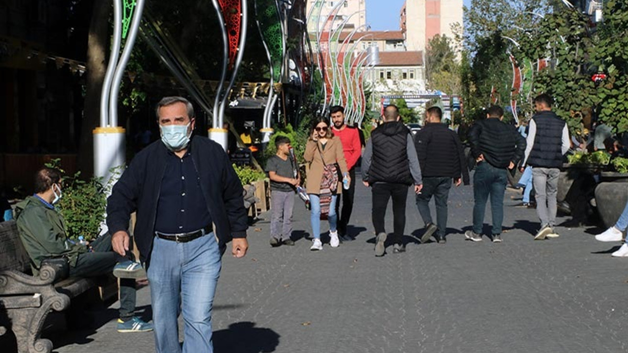 Diyarbakırlılar'dan Cemil Taşkesen'e destek: Burası Kürdistan’dır, kimse inkar edemez