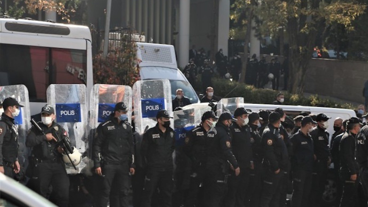 YÖK protestosuna polis müdahalesi: Çok sayıda gözaltı