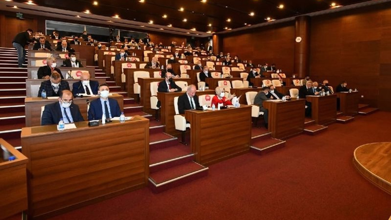 AKP’li belediye, katı atık toplama giderlerinin su faturasına yansıtılmasını kararlaştırdı