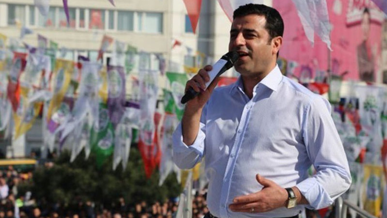 Demirtaş'tan '#SeçimHemenŞimdi' çağrısı: Türk milliyetçileri vatanı satıyor