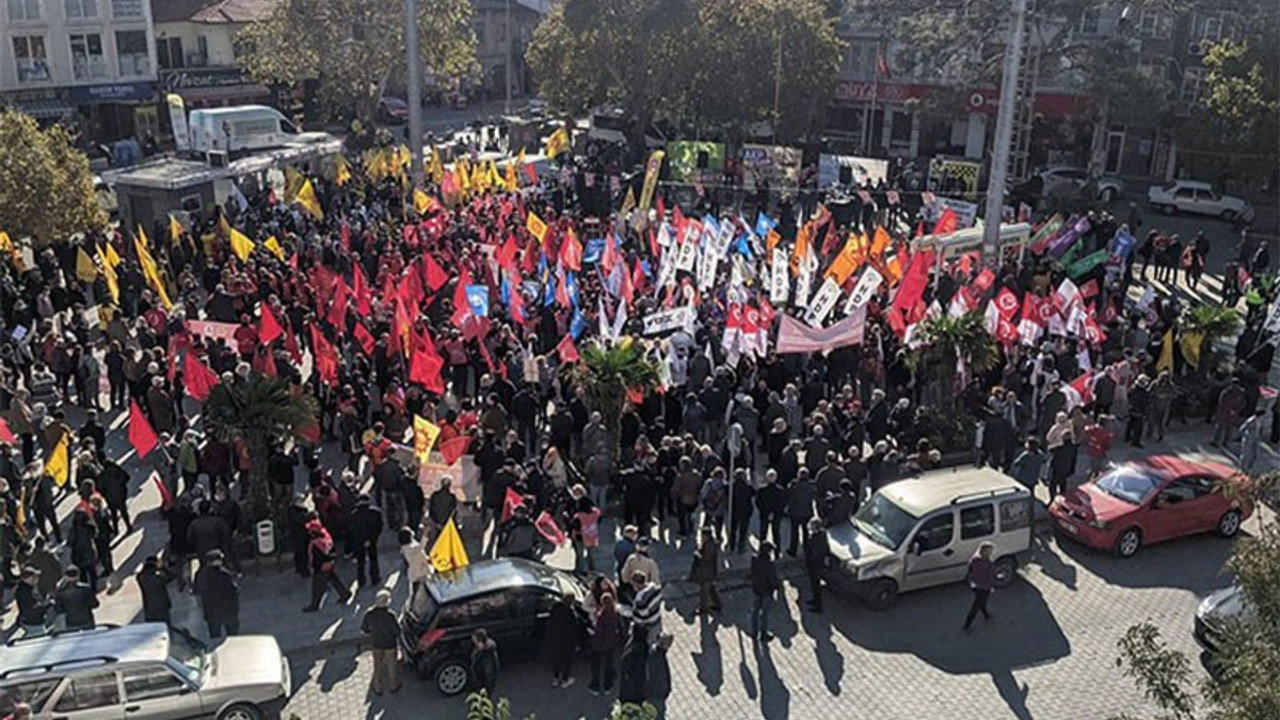 Burhaniye: 'Tek adam rejimine, adaletsizliğe, eşitsizliğe' hayır