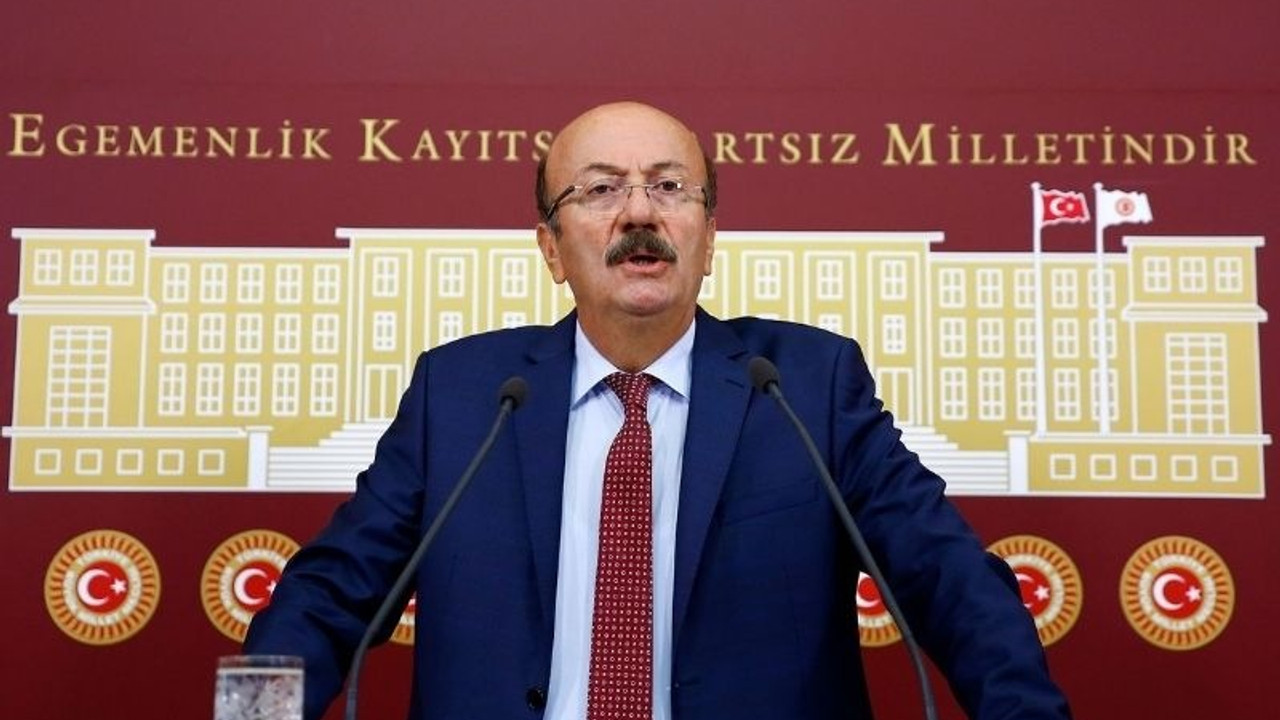 Bekaroğlu: 10 bin dolar rüşvet alan kimdir? Şantaj için mi kullanacaksınız?