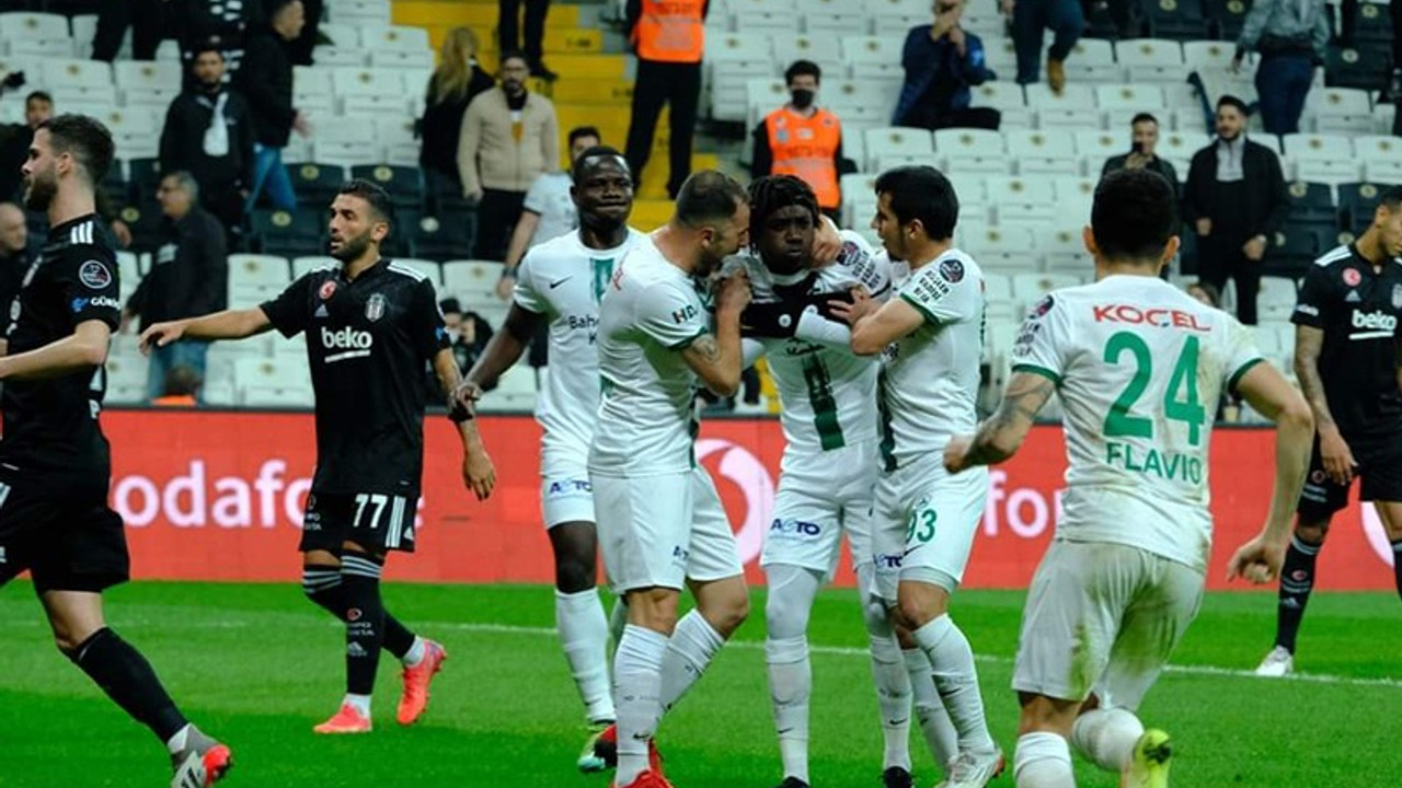 Beşiktaş 4-0 mağlup oldu: Taraftar tepkili