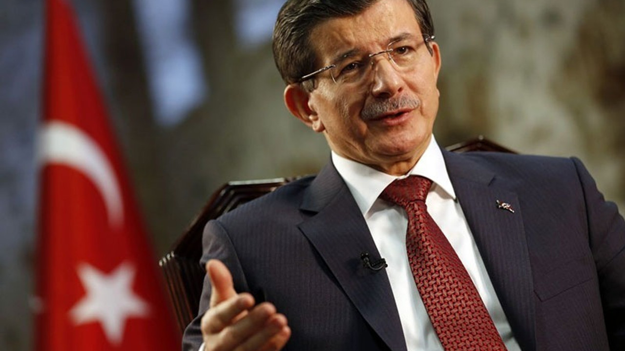 Davutoğlu: 3 yılda 3 Maliye Bakanı gördük, bunun adı kurumsal çöküştür