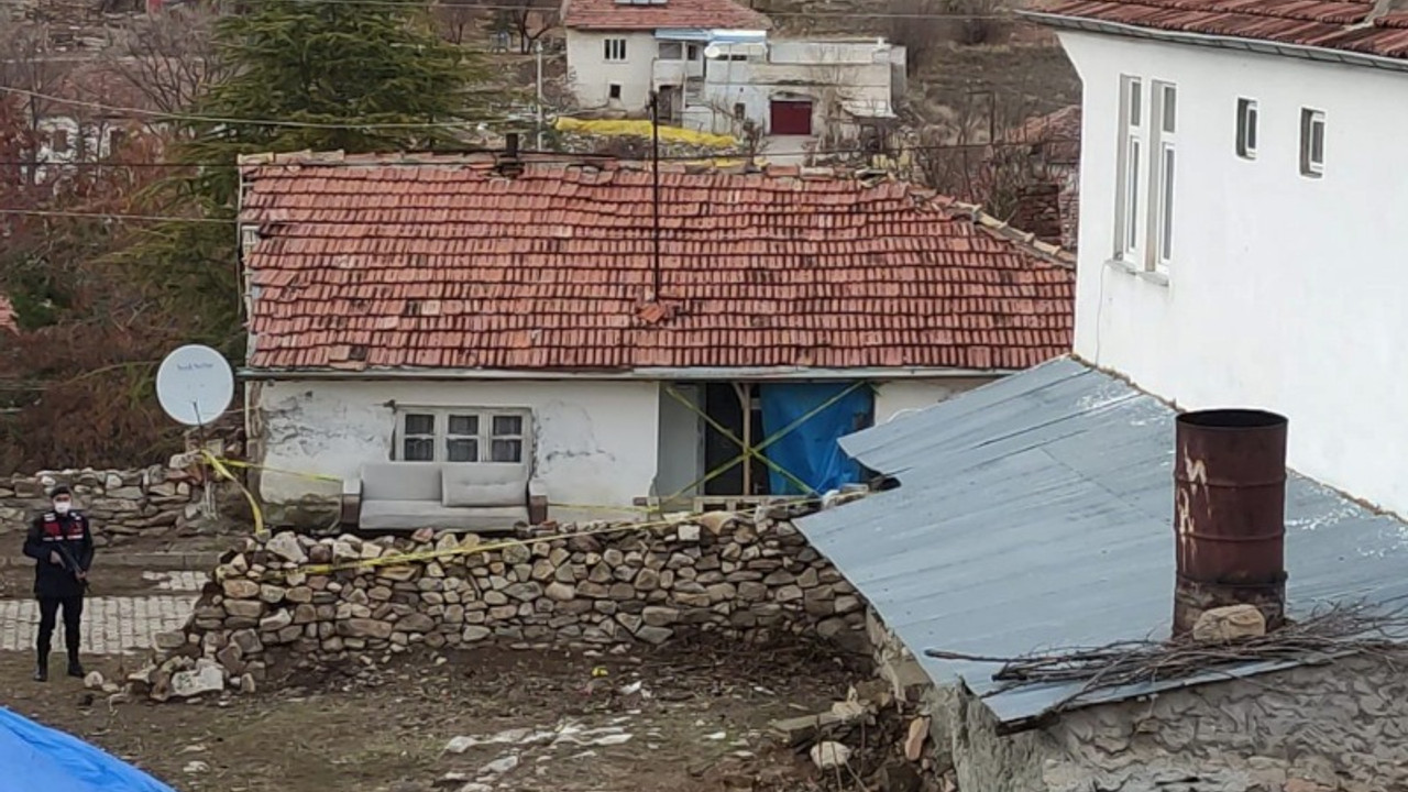 1 aylık bebeğini işkenceyle öldüren kadın tutuklandı