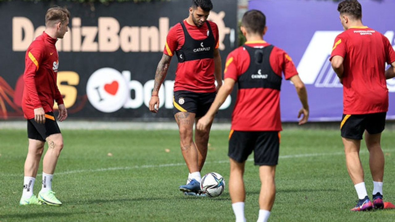 Galatasaray'da bir futbolcunun Covid-19 testi pozitif çıktı