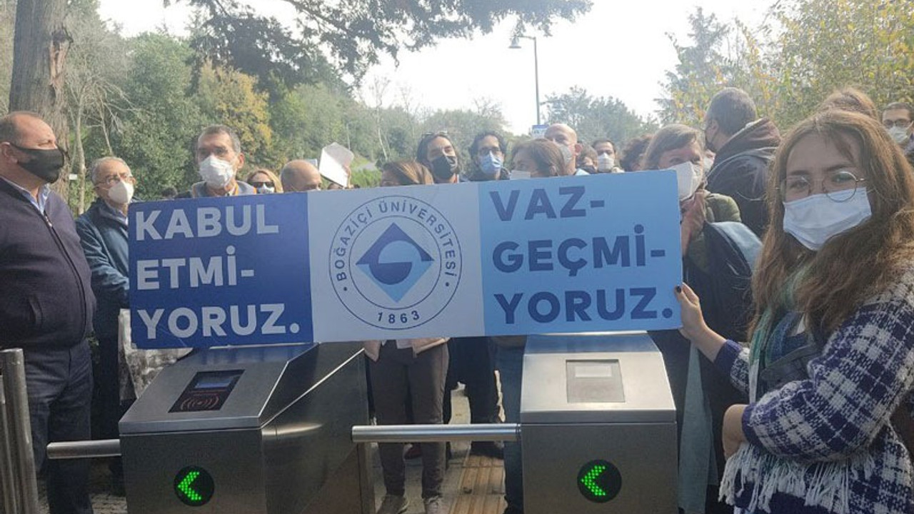 Prof. Dr. Yeldan'a Boğaziçi yasağına Akşener ve Davutoğlu'ndan tepki