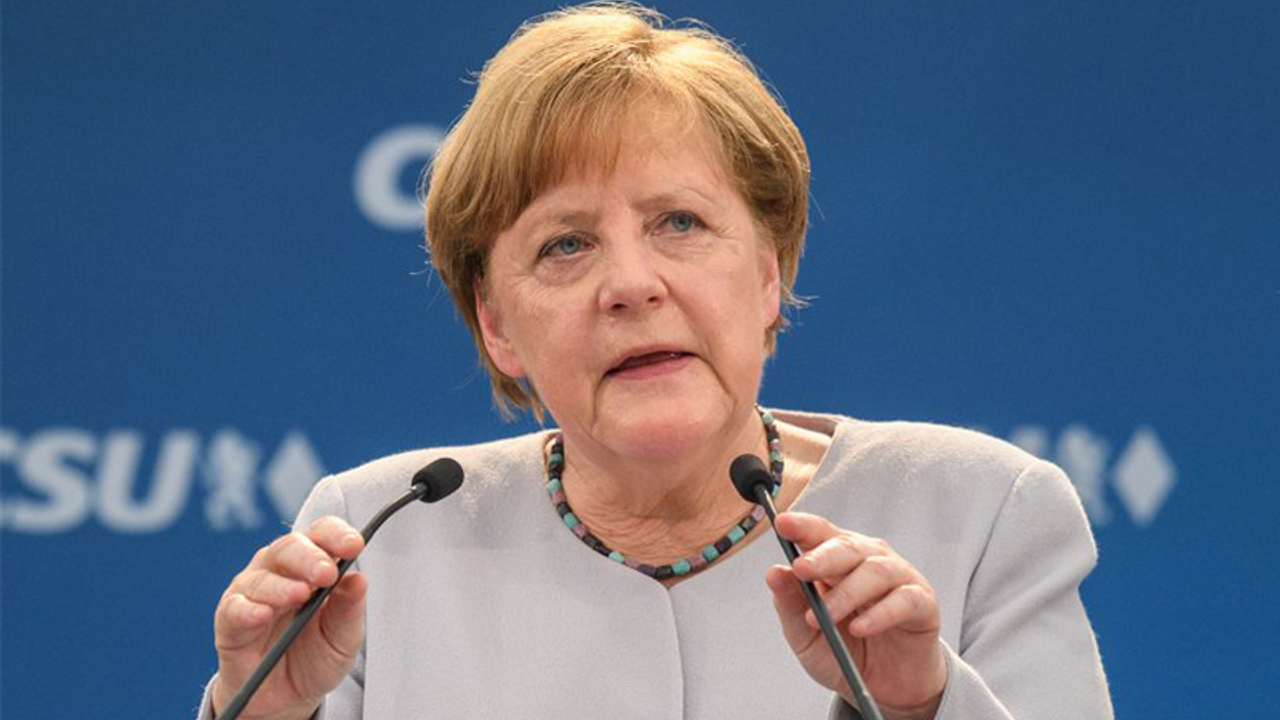 Merkel: Türkiye ile diyalog yolları açık kalmalı