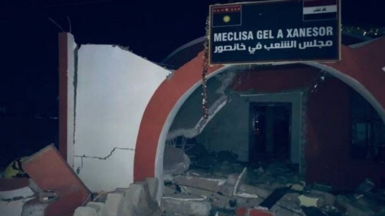 Savaş uçakları Şengal'de Halk Meclisi'ni bombaladı