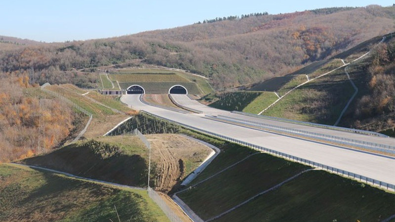 Sayıştay: Trafiğe açılmayan yola ‘154 gün boyunca 30 milyon araçlık geçiş garantisi’ ödendi