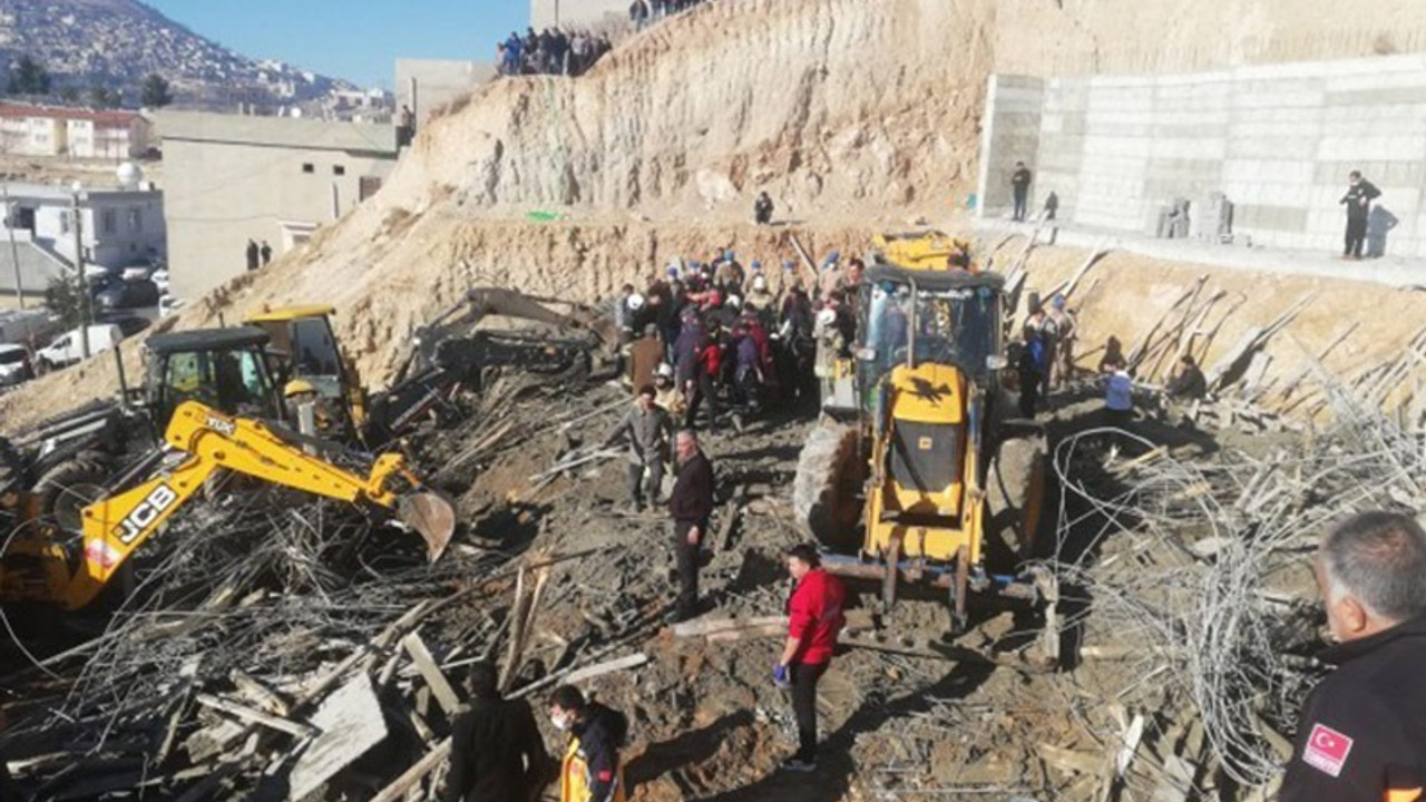 Mardin’de iş cinayeti: İnşaat çöktü, 1 işçi yaşamını yitirdi