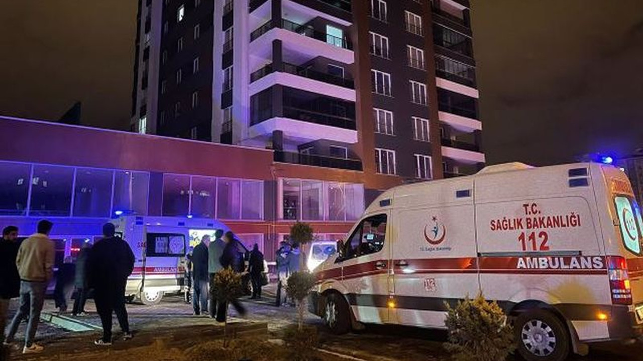 21 yaşındaki kadın balkondan 'düşerek' öldü iddiası