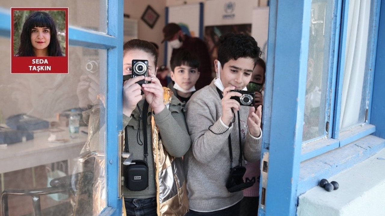 Mülteci çocukların çektiği fotoğraflar sergiye dönüştü: Muhit