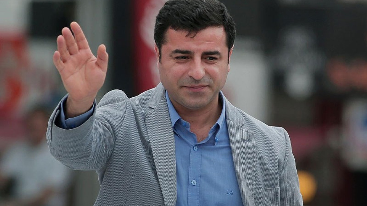 Demirtaş'tan yeni yıl mesajı: AKP'siz bir yıl diliyorum