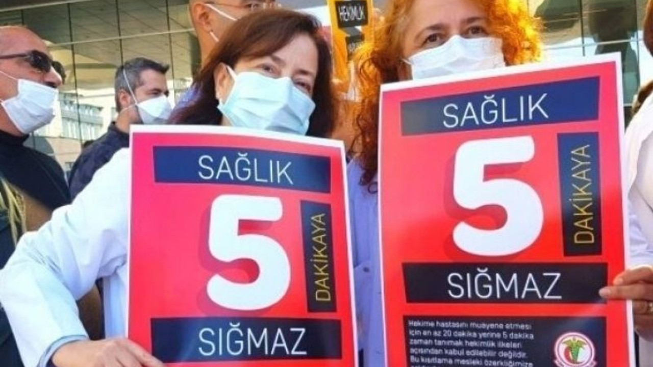 MHRS'de '5 dakikalık' randevu uygulaması durduruldu