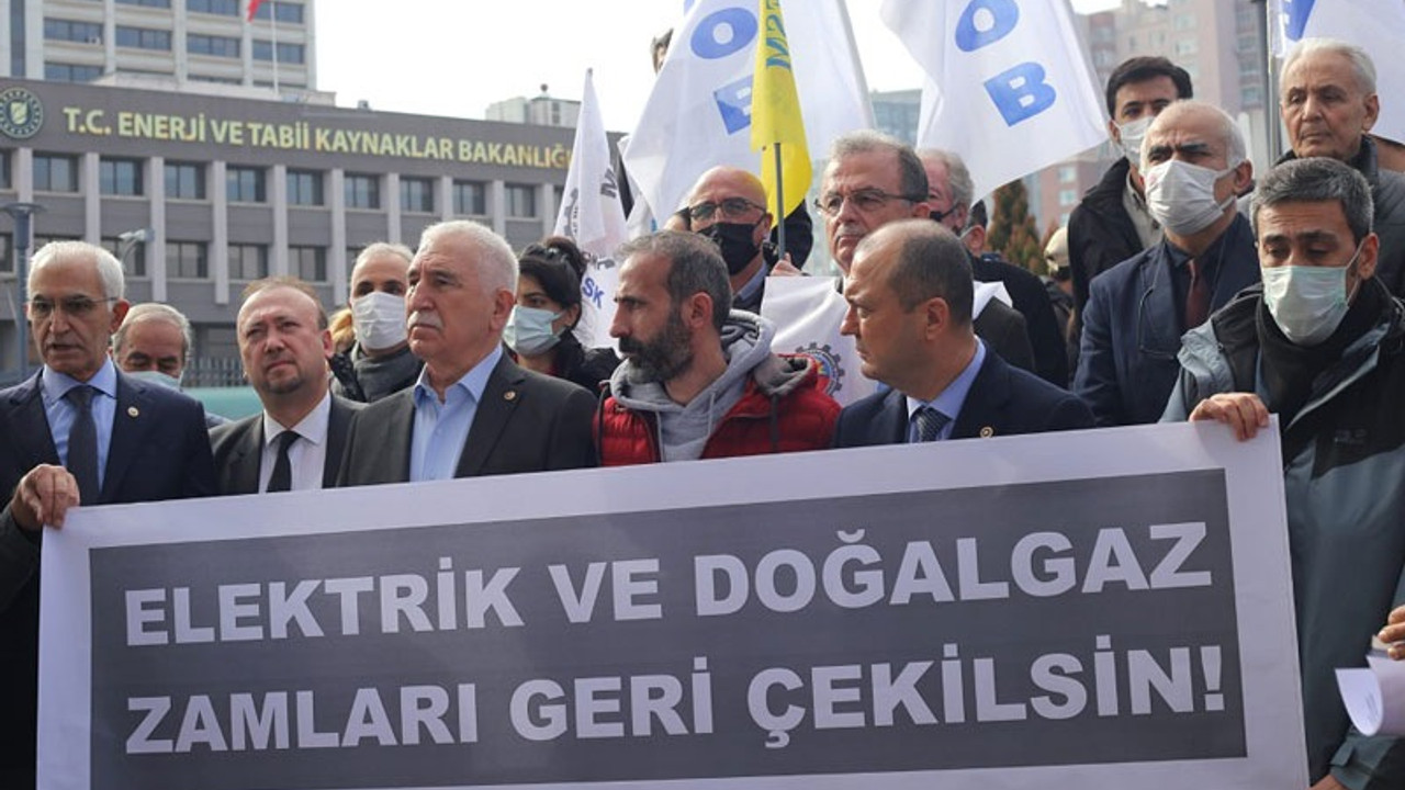 Enerji Bakanlığı önünde elektrik ve doğalgaz protestosu