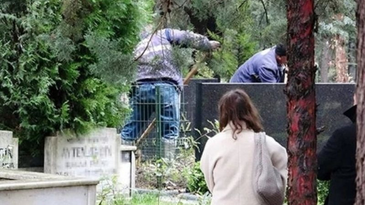 Mezar açıldı, ünlü tekstilci biyolojik babası çıktı