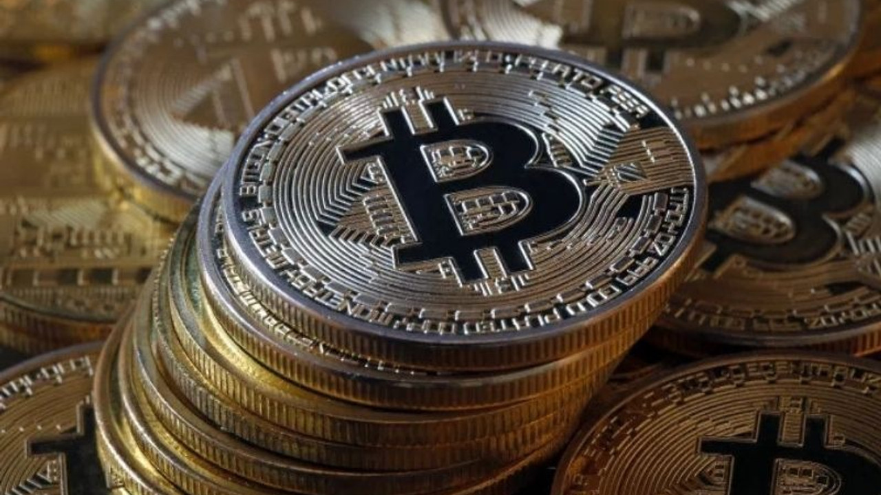 Yatırımcılar üzgün: Bitcoin'de büyük düşüş