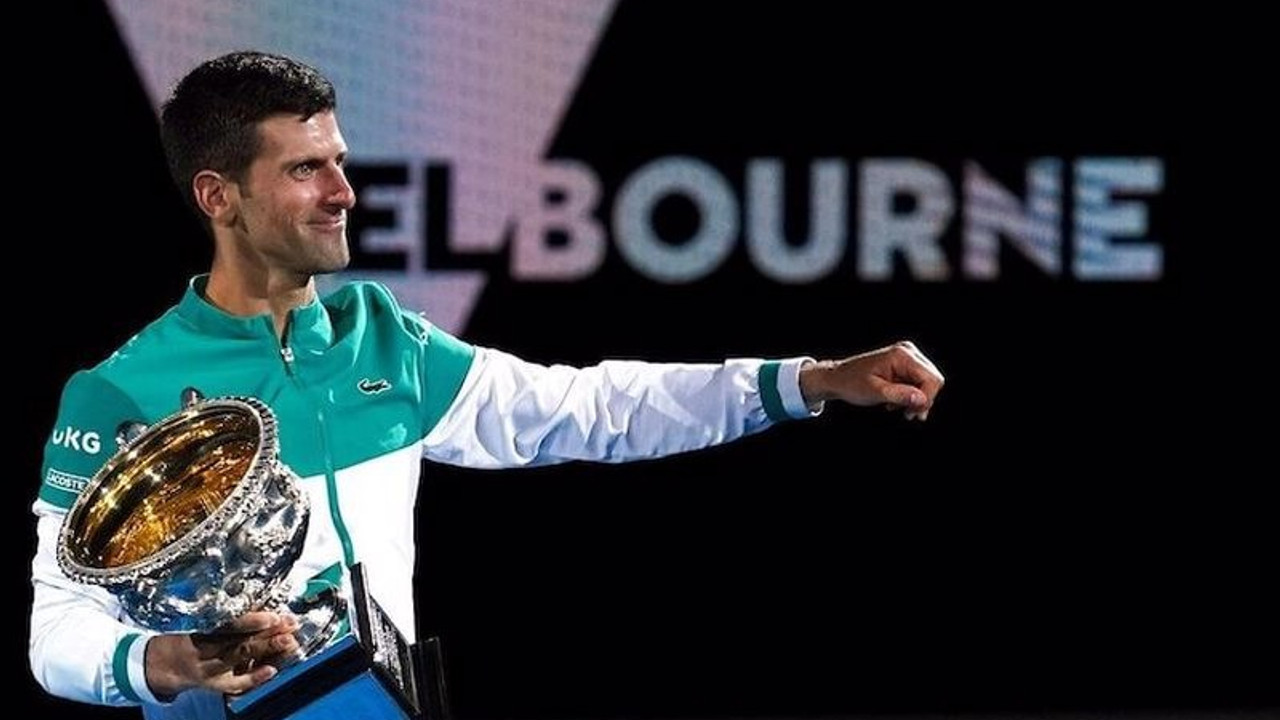 Djokovic'ten itiraf: Covid testi pozitif çıkmasına rağmen karantina kurallarına uymamış