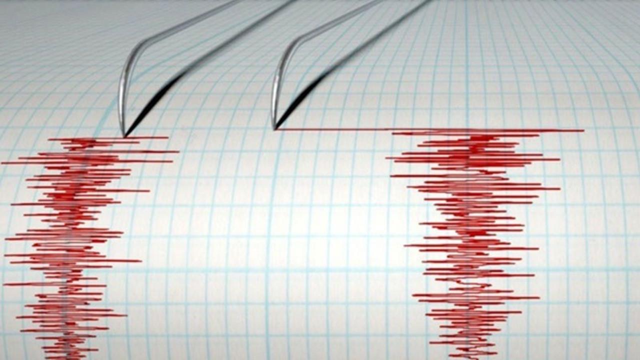 İzmir'in Urla ilçesi açıklarında 4,3 büyüklüğünde deprem